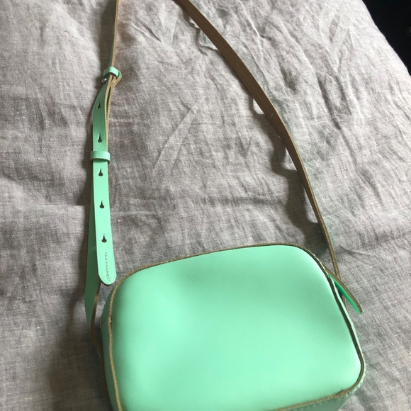 Gorgeous Leather J Crew Summer Purse NWT - Picture 4 of 5